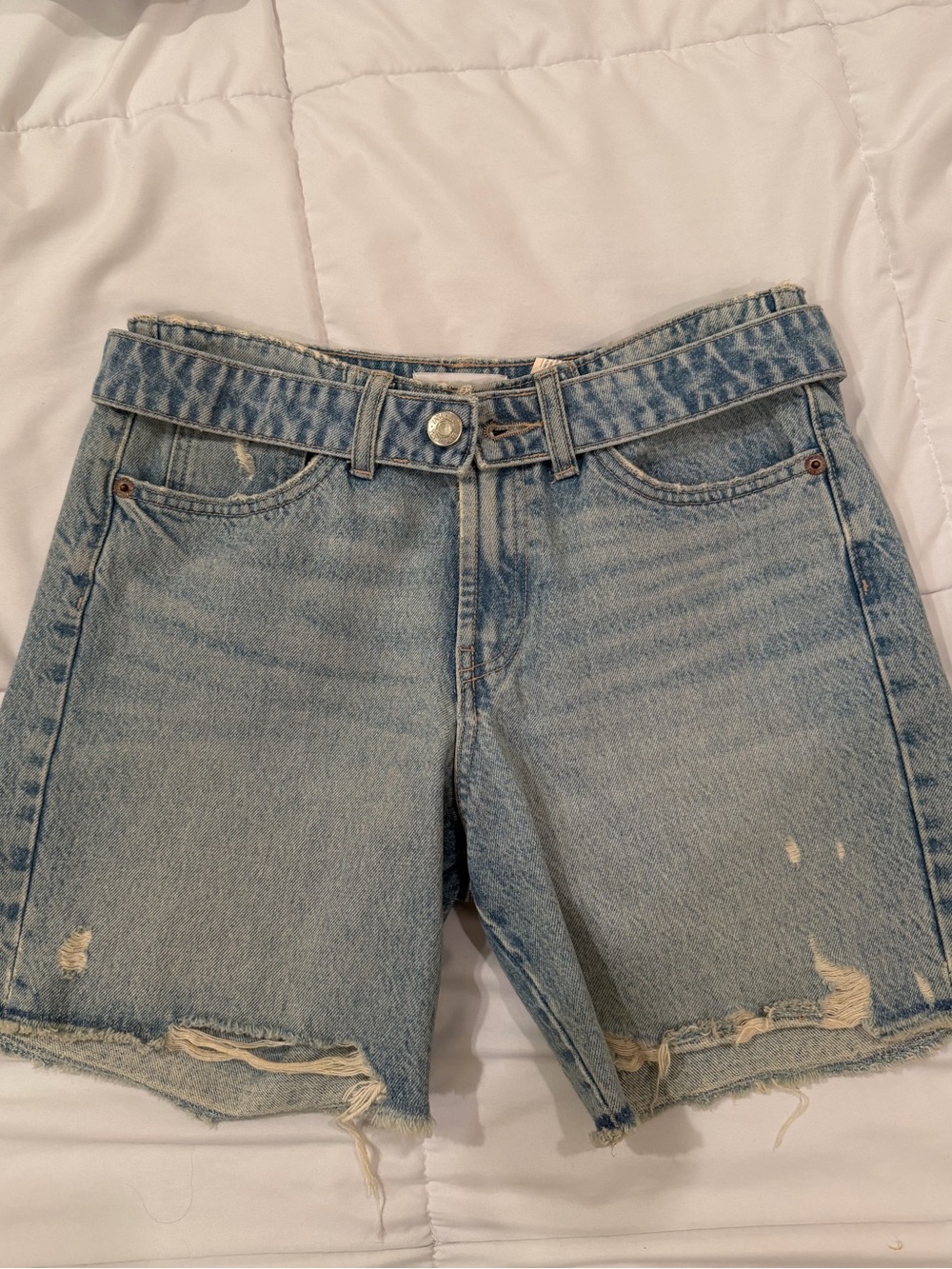 Zara low rise denim shorts with belt attached